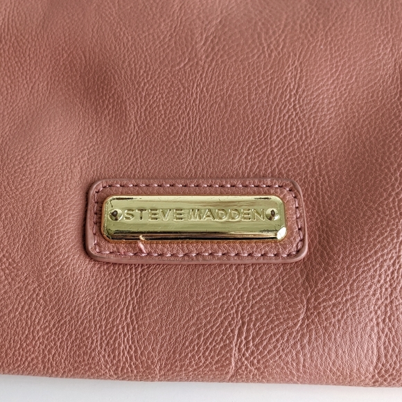 Steve Madden Vegan leather envelope purse - Picture 5 of 8